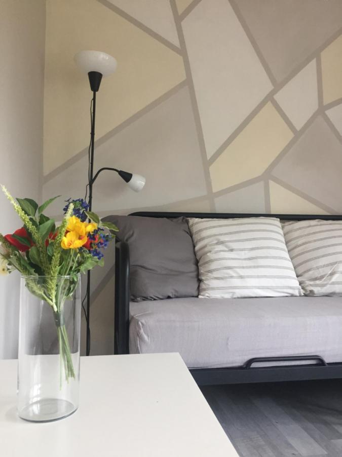Lelle-Kert Apartman 01 Balatonlelle Bagian luar foto